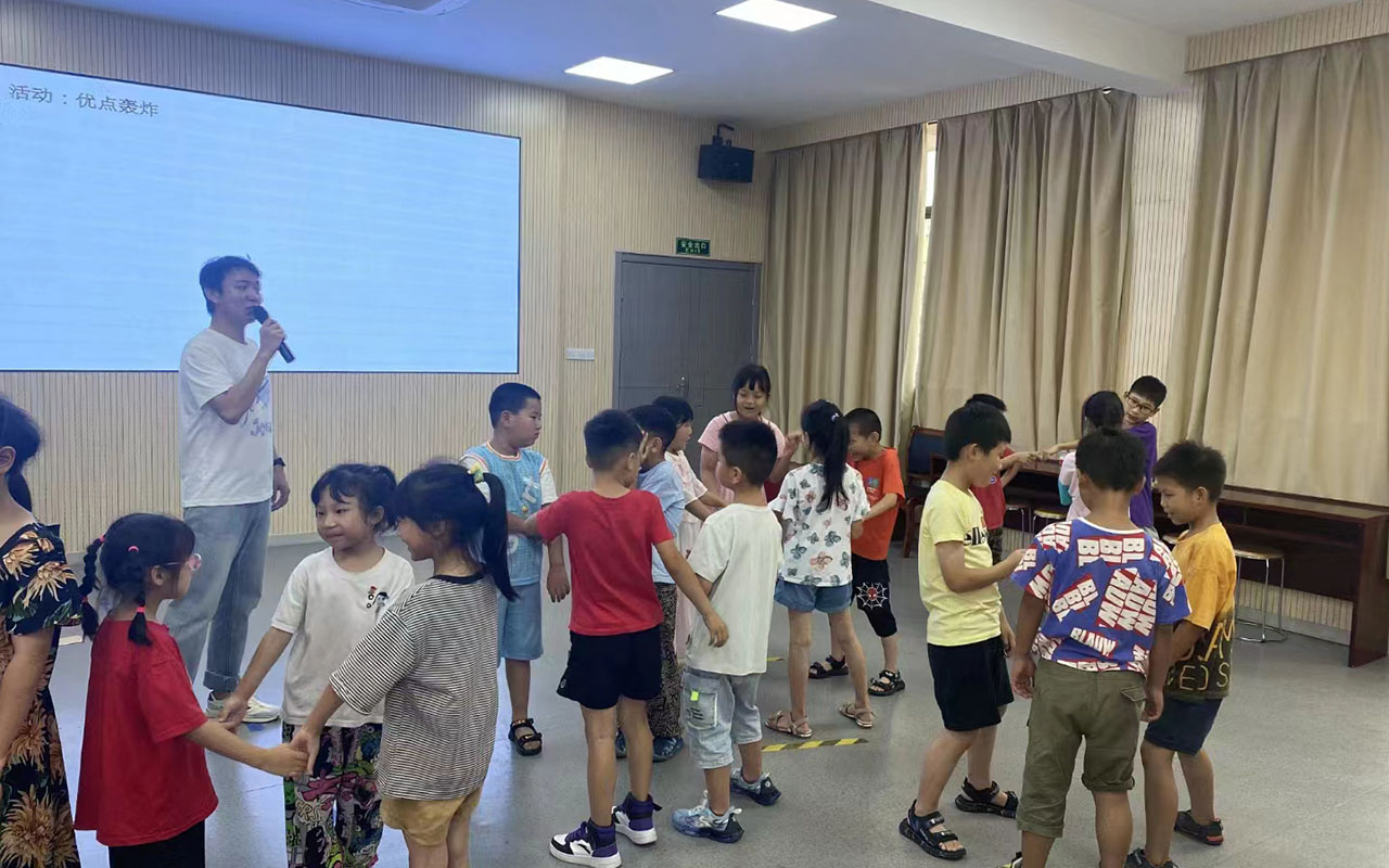 嵩龙观乡中心学校